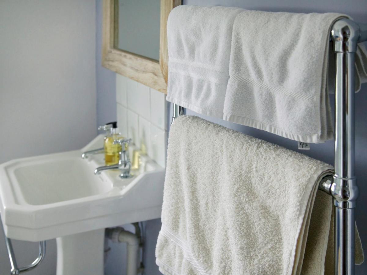 Higher Tresmorn Farm Bed and Breakfast Crackington Haven Εξωτερικό φωτογραφία