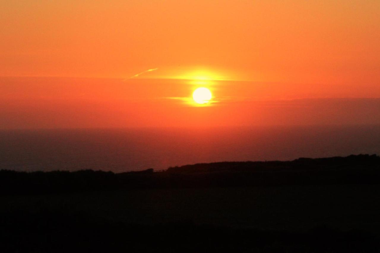 Higher Tresmorn Farm Bed and Breakfast Crackington Haven Εξωτερικό φωτογραφία